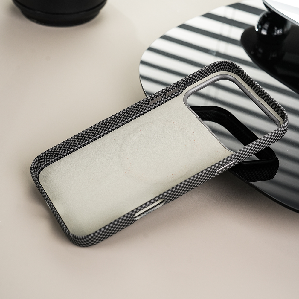 High Quality Carbon Fiber Text - огляд і ціна Phone Cases Quality