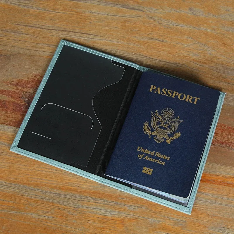 Custom Name Passport Cover Mon - огляд і ціна Monogram Custom Case